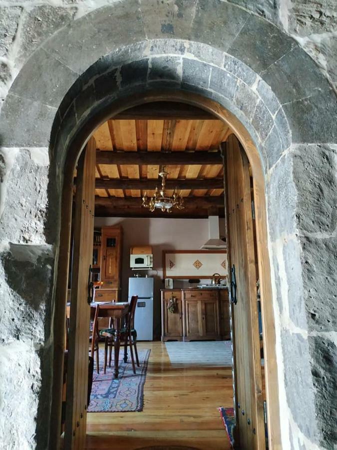 ギュムリ Hye Aspet Հայ Ասպետ Bed & Breakfast エクステリア 写真