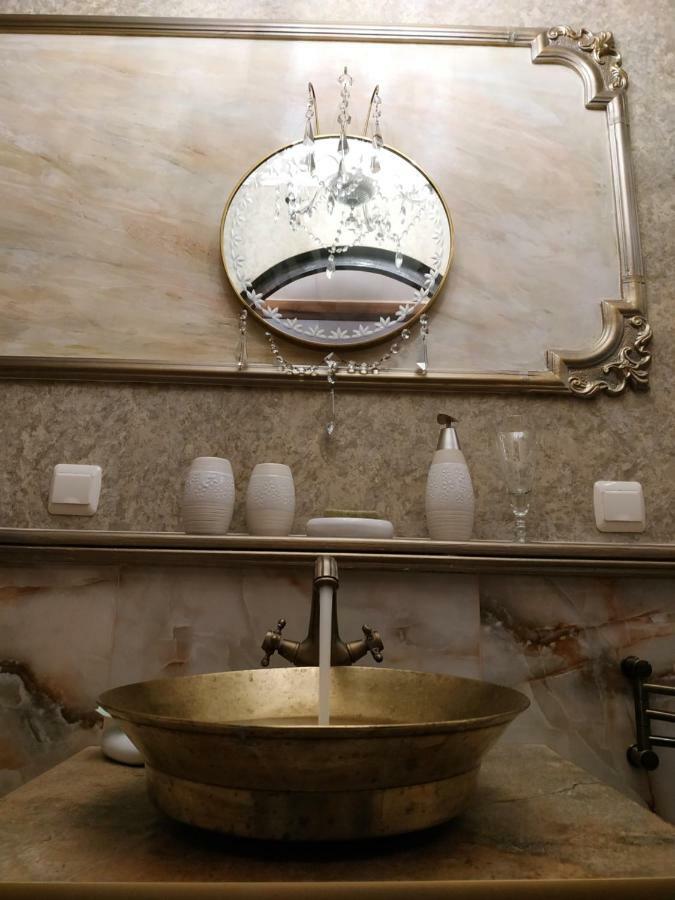 ギュムリ Hye Aspet Հայ Ասպետ Bed & Breakfast エクステリア 写真
