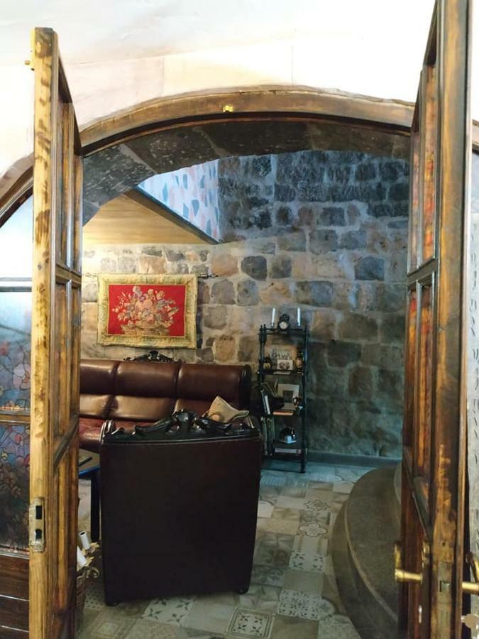 ギュムリ Hye Aspet Հայ Ասպետ Bed & Breakfast エクステリア 写真